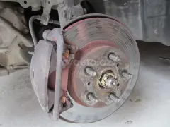 Brake discs and calipers, front set